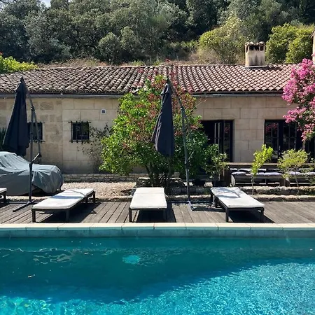 Villa De Pont Du Gard